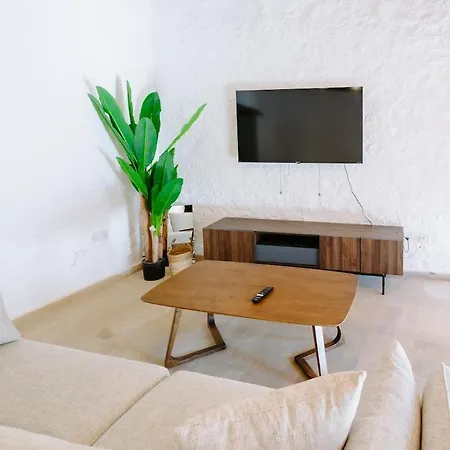 Rustic Elegance In Apartman