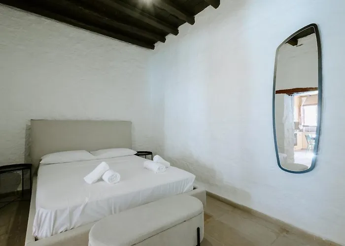 Rustic Elegance In Apartament