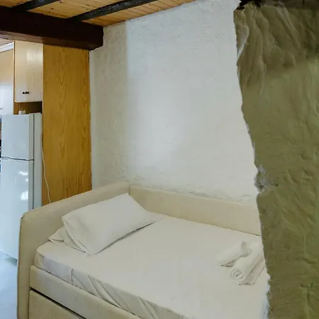 Rustic Elegance In Omodos