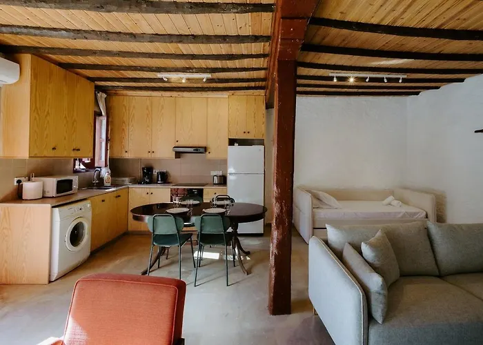 Rustic Elegance In Omodos