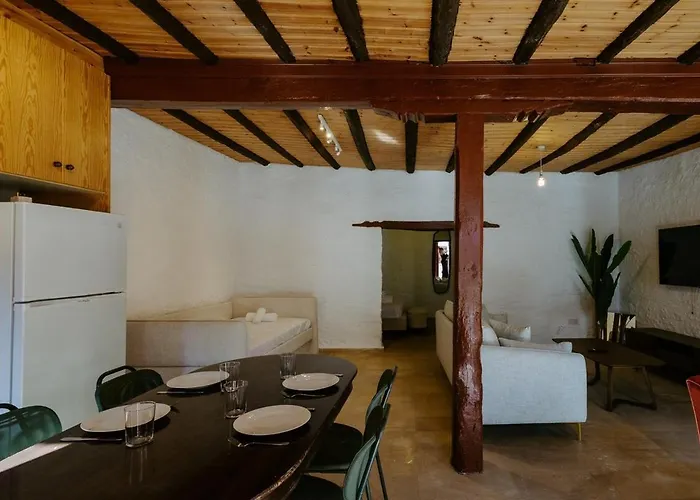 Rustic Elegance In Omodos