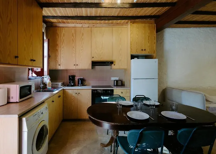 Rustic Elegance In Omodos