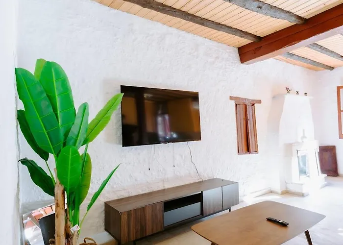 Rustic Elegance In Lägenhet